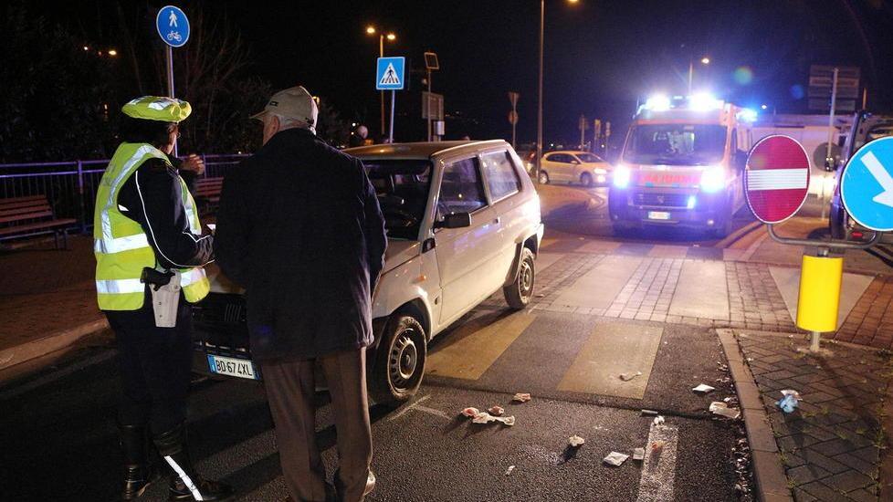 Pedone investito da un’auto