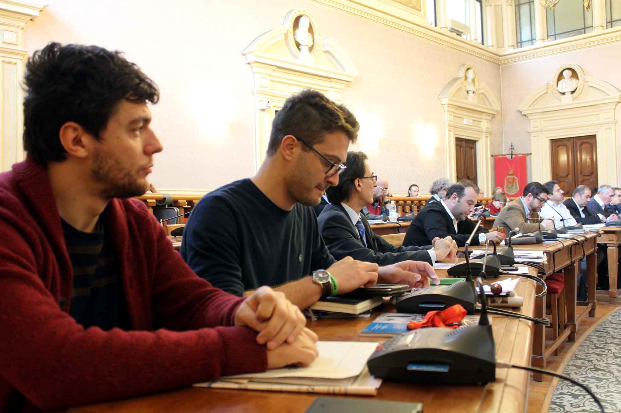 I banchi di Buongiorno in consiglio comunale: a sinistra Marco Bruciati e Andrea Raspanti (Salvini Pentafoto)
