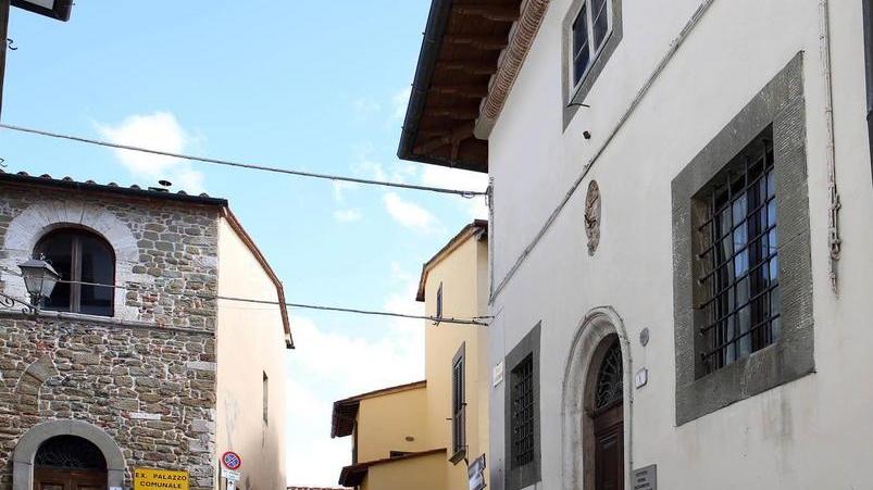 L'ex convento delle suore passioniste a Montevettolini (Foto Nucci)