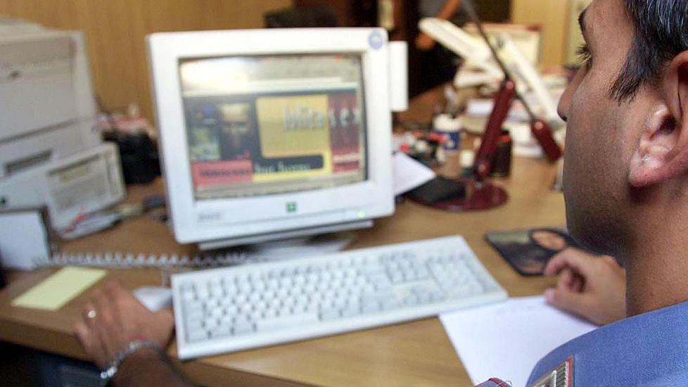 Viaggi da sogno pagati con la carta clonata, denunciati 2 turisti