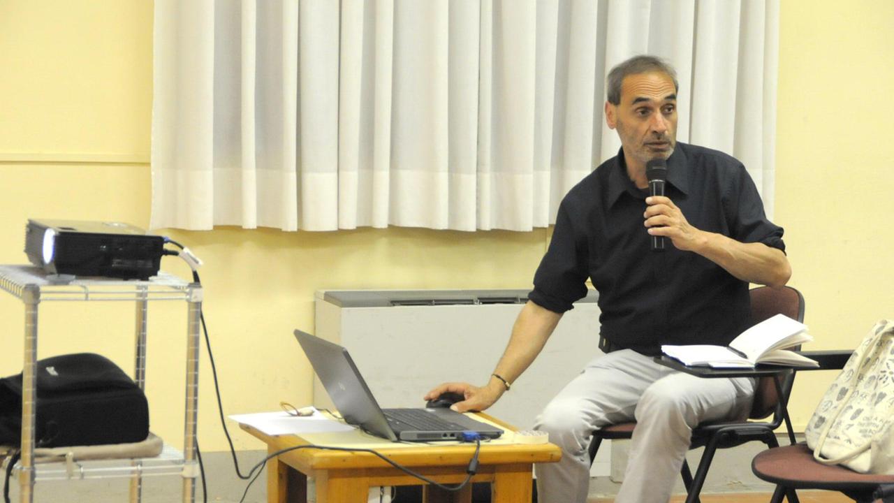 Fabio Lucchesi durante un forum del Tirreno
