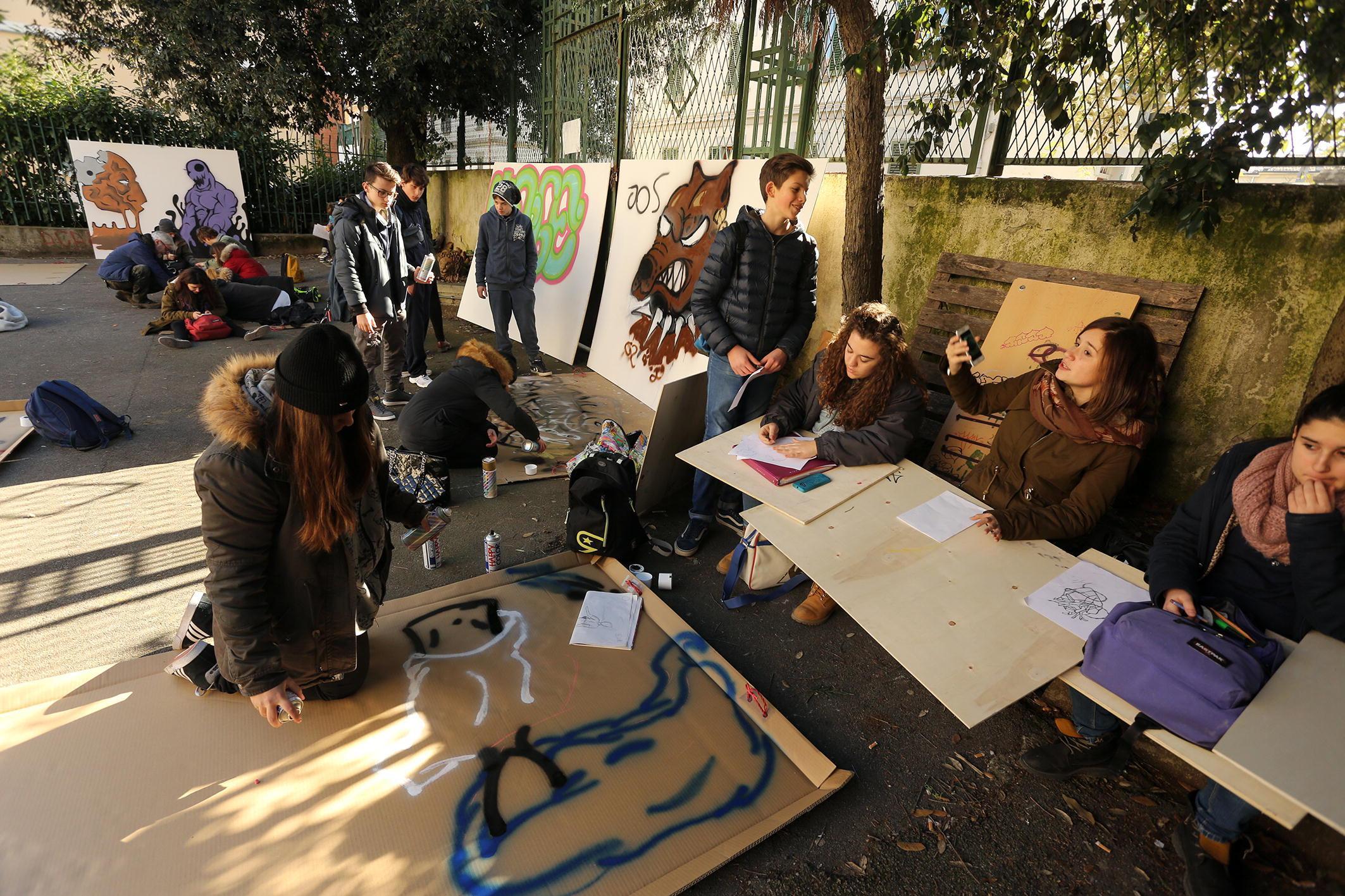 Liveblog - Tra arte e dibattiti: via all'autogestione del Virgilio