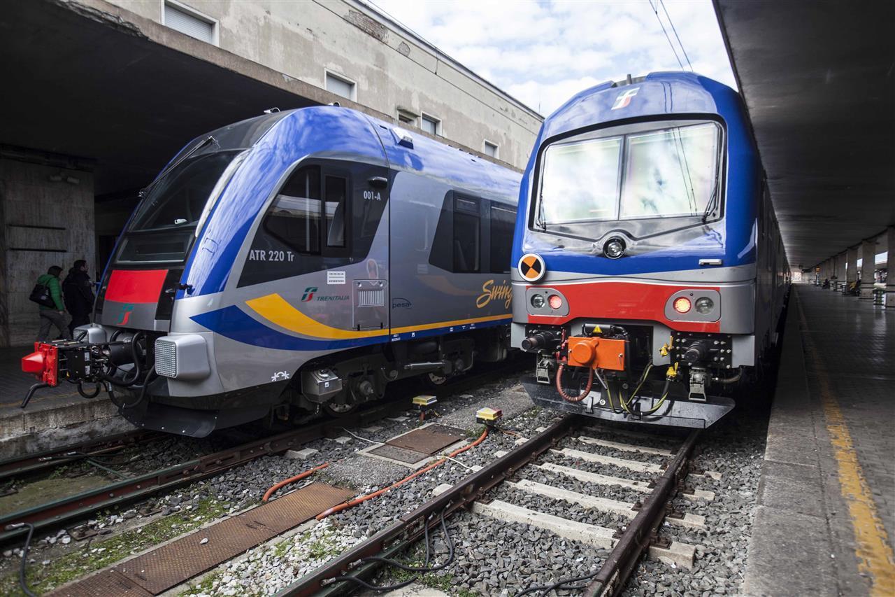 Ferrovie, maxi ritardi nel nodo di Firenze. Alstom si scusa: bug informatico - Video