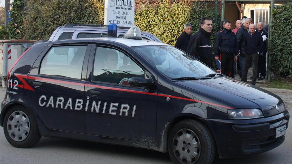 Rissa al campo di Massa Macinaia Quattro denunce dei carabinieri 