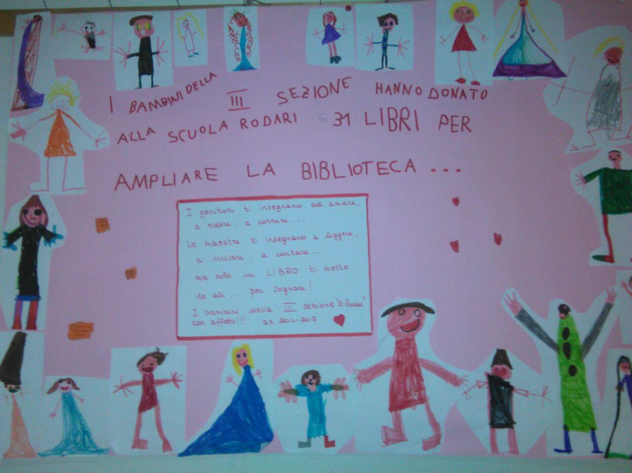Libri autografati dai bambini in omaggio alla scuola