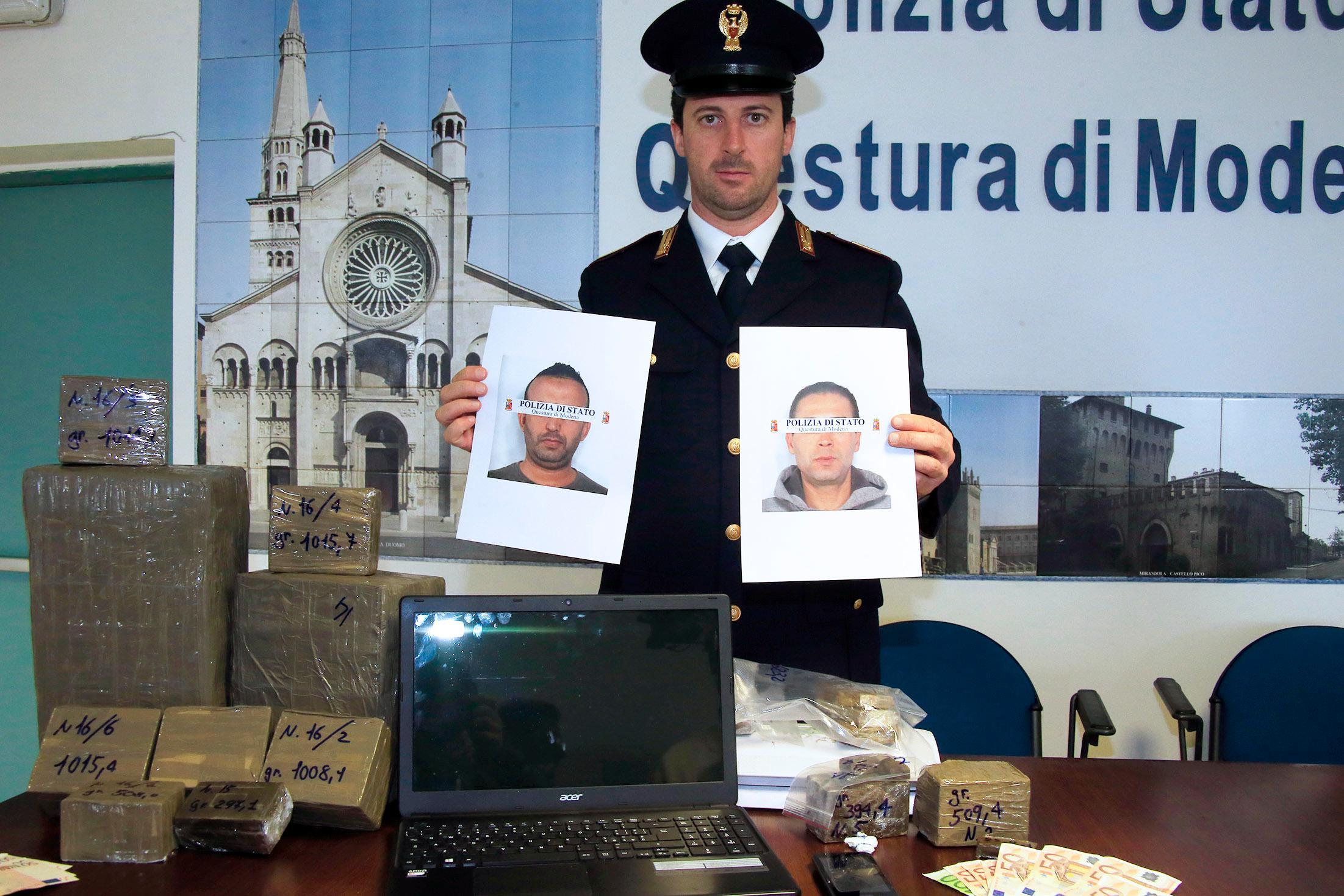 Dieci arresti, stroncato spaccio alla Pomposa