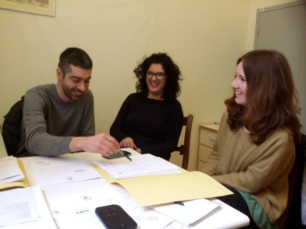 Il gruppo 5 Stelle in consiglio, da sinistra Gabriele Capasso, Mariangela Verdolini e Silvia La Vita