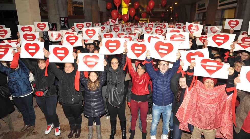 Un momento del flash mob in Galleria Nazionale (foto Gori)