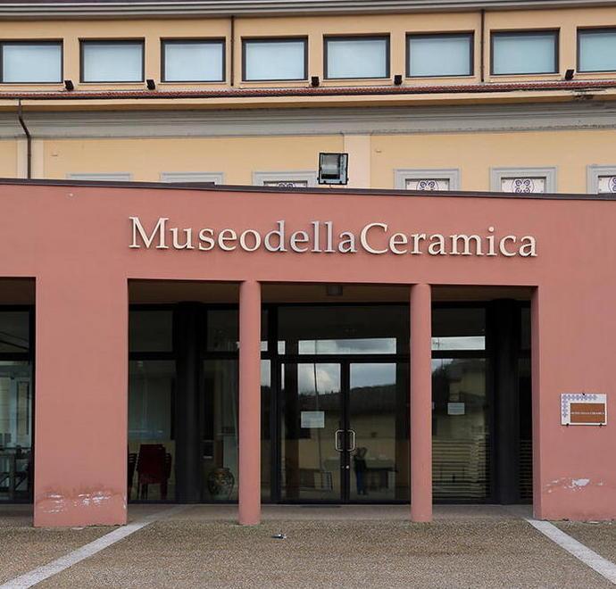 Se oggi si visita in coppia l’ingresso alle mostre è gratis
