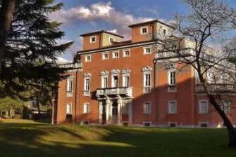 «Villa Rinchiostra, degrado senza fine»