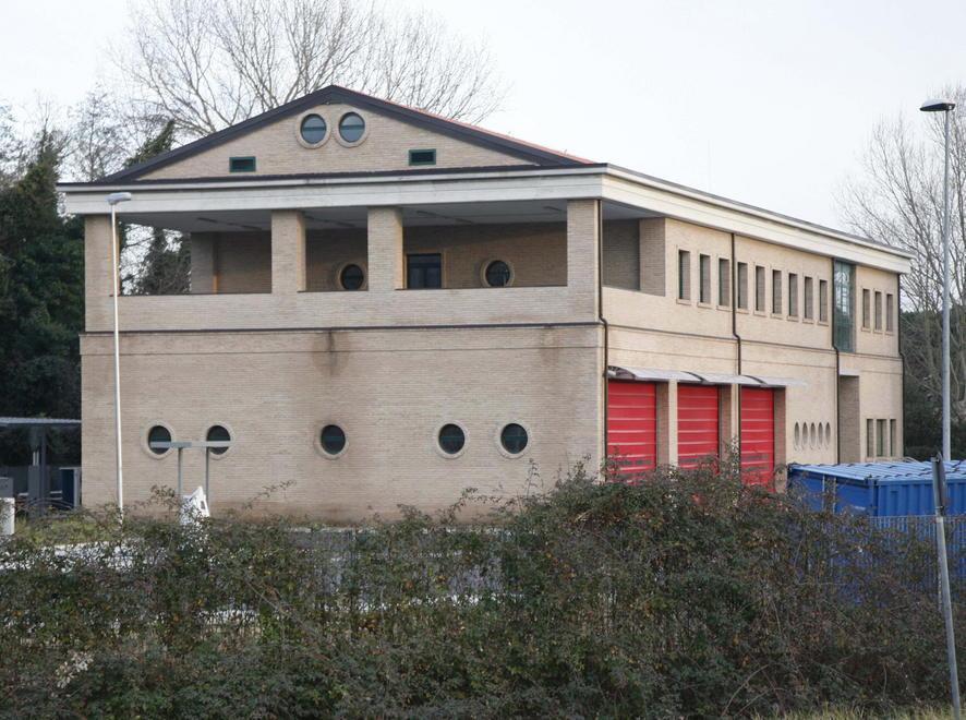 I vigili del fuoco nella nuova caserma 