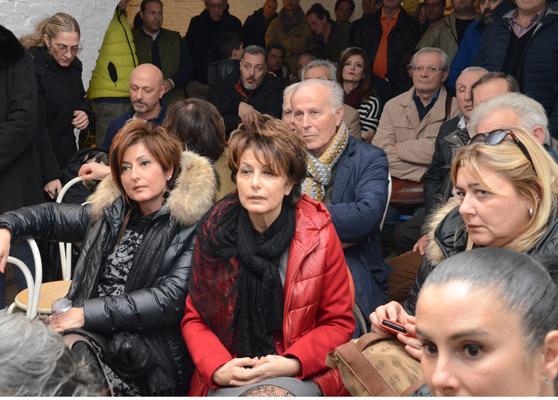 Il club dei derubati a 800 iscritti: ora un manuale con la polizia 