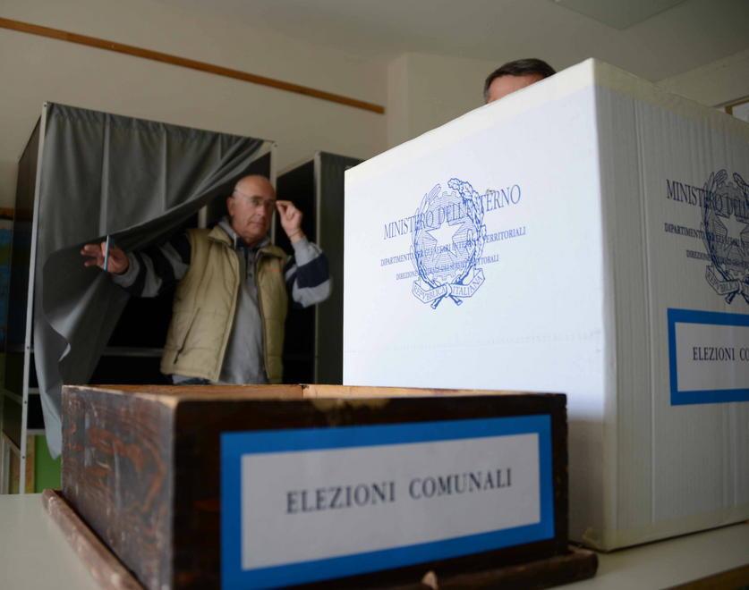 Viareggio al voto: Granaiola candida Del Ghingaro 