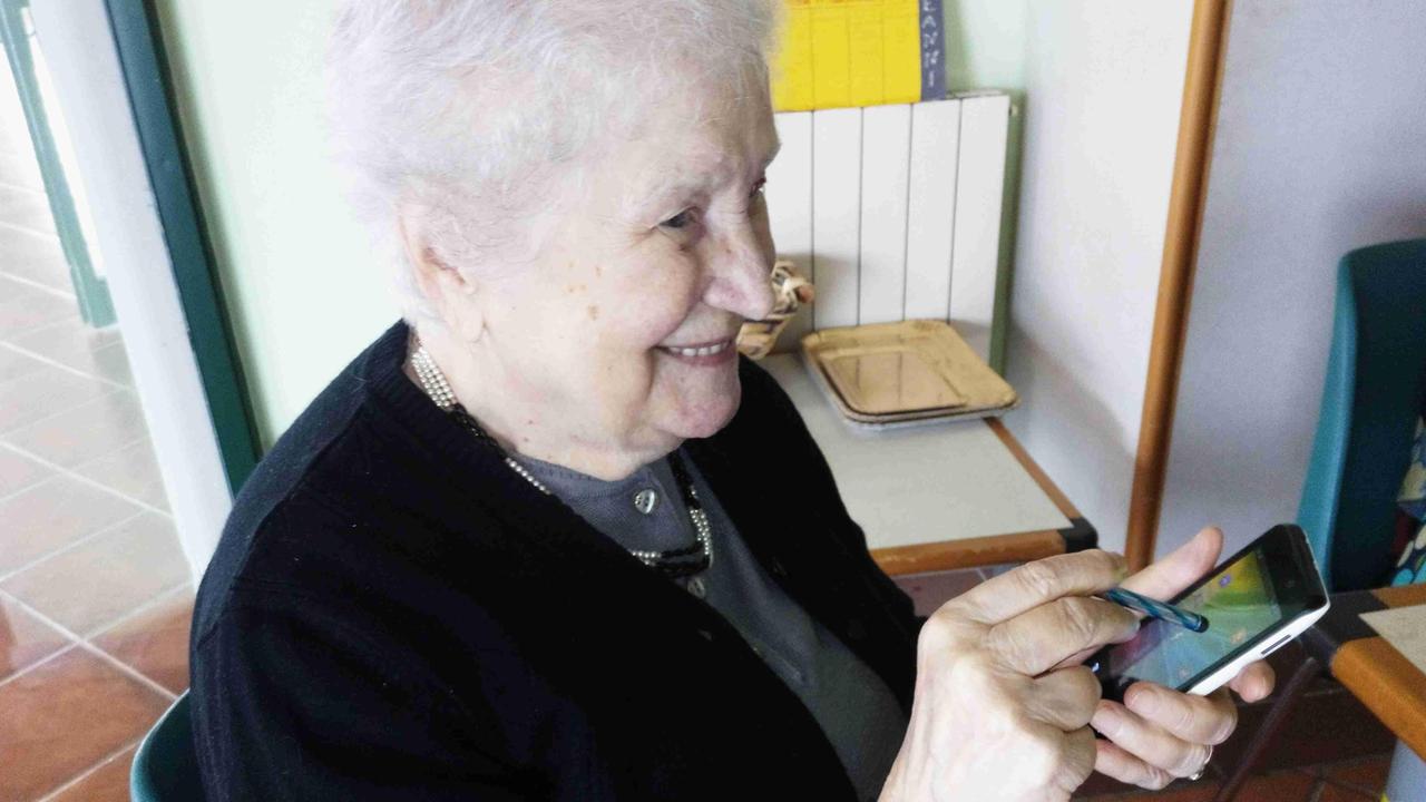 Bruna Coscini, la nonna digitale