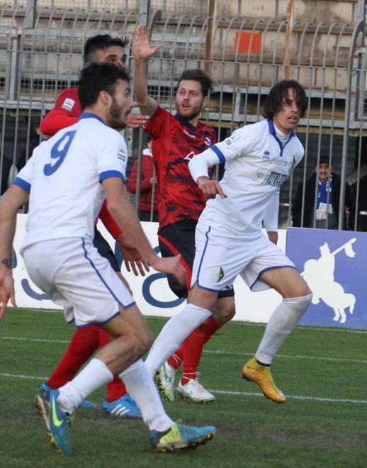 Arriva la corazzata Ascoli ma al Prato servono punti 