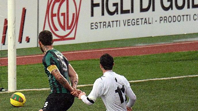 È crisi al Tuttocuoio, la Pistoiese arresta la serie nera esterna