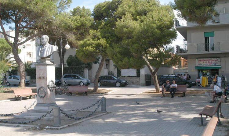 Due piazzette da sistemare, ma soprintendenza in ritardo
