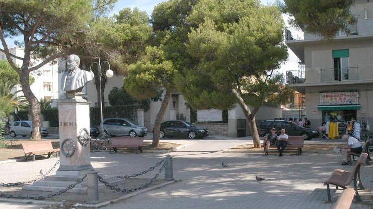 Due piazzette da sistemare, ma soprintendenza in ritardo
