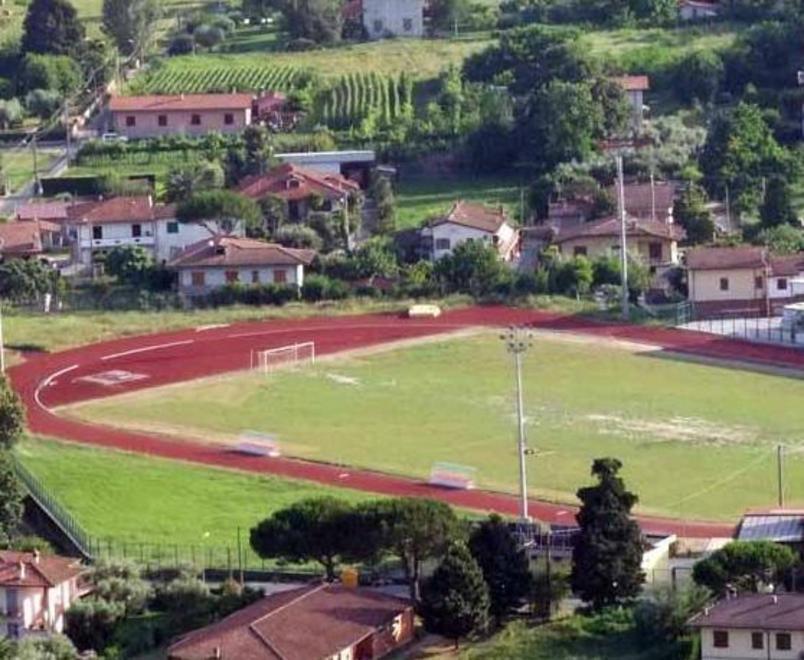 Renella, arriva l’erba sintetica 