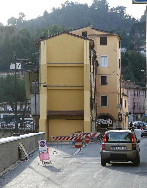 Crollo, «rischi sottovalutati» 