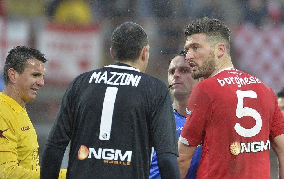 Mazzoni: bene, non abbiamo preso gol... 