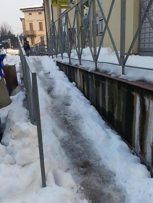Rampa delle Poste “inaccessibile” 