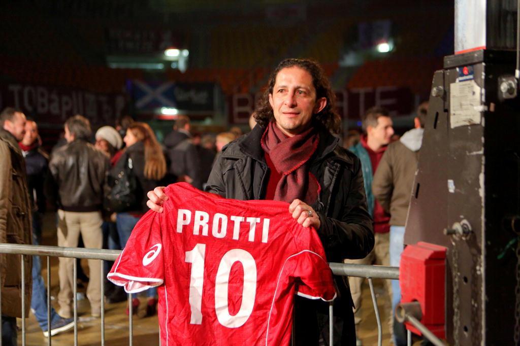 Igor Protti alla festa con la sua maglia numero 10