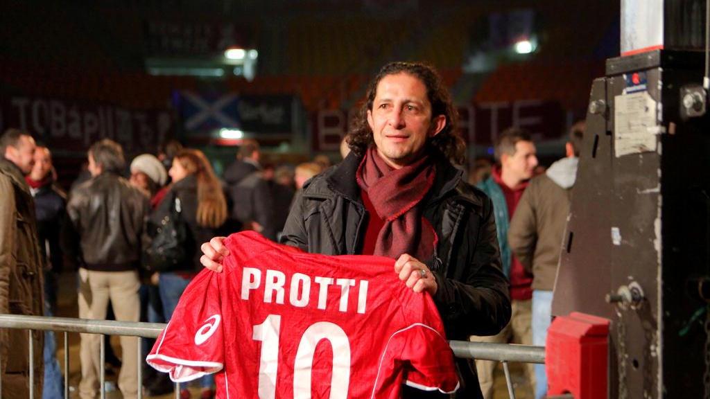 Igor Protti alla festa con la sua maglia numero 10