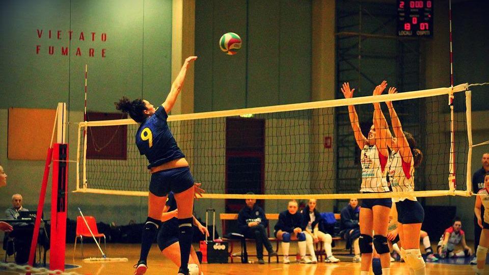 Pallavolo: un'azione di gioco del Cus Pisa femminile