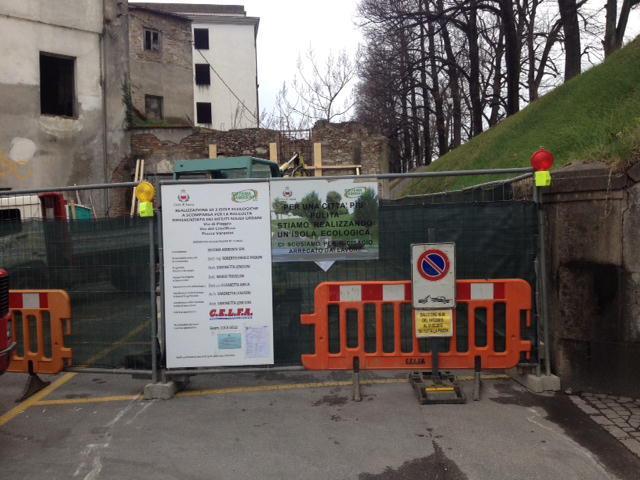 Il cantiere in piazza Varanini 