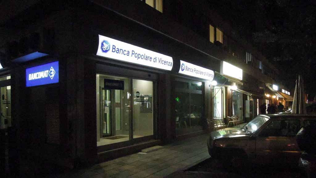 La Banca Popolare di Vicenza, filiale di Carrara-Avenza
