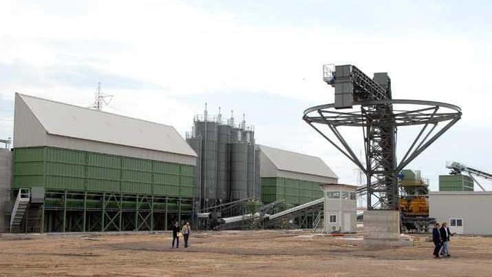 L’impianto Rimateria per il riciclaggio dei rifiuti industriali (foto Paolo Barlettani)