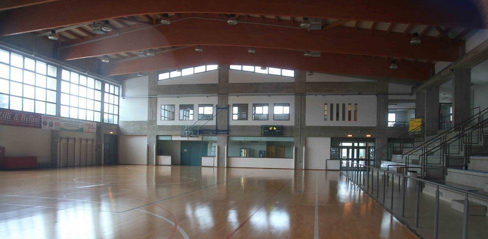 Furto e atti vandalici all’interno del PalaEnza 