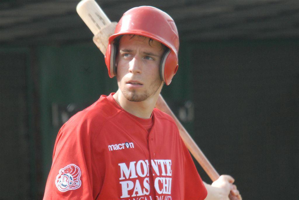 Niccolò Biscontri durante una partita di baseball