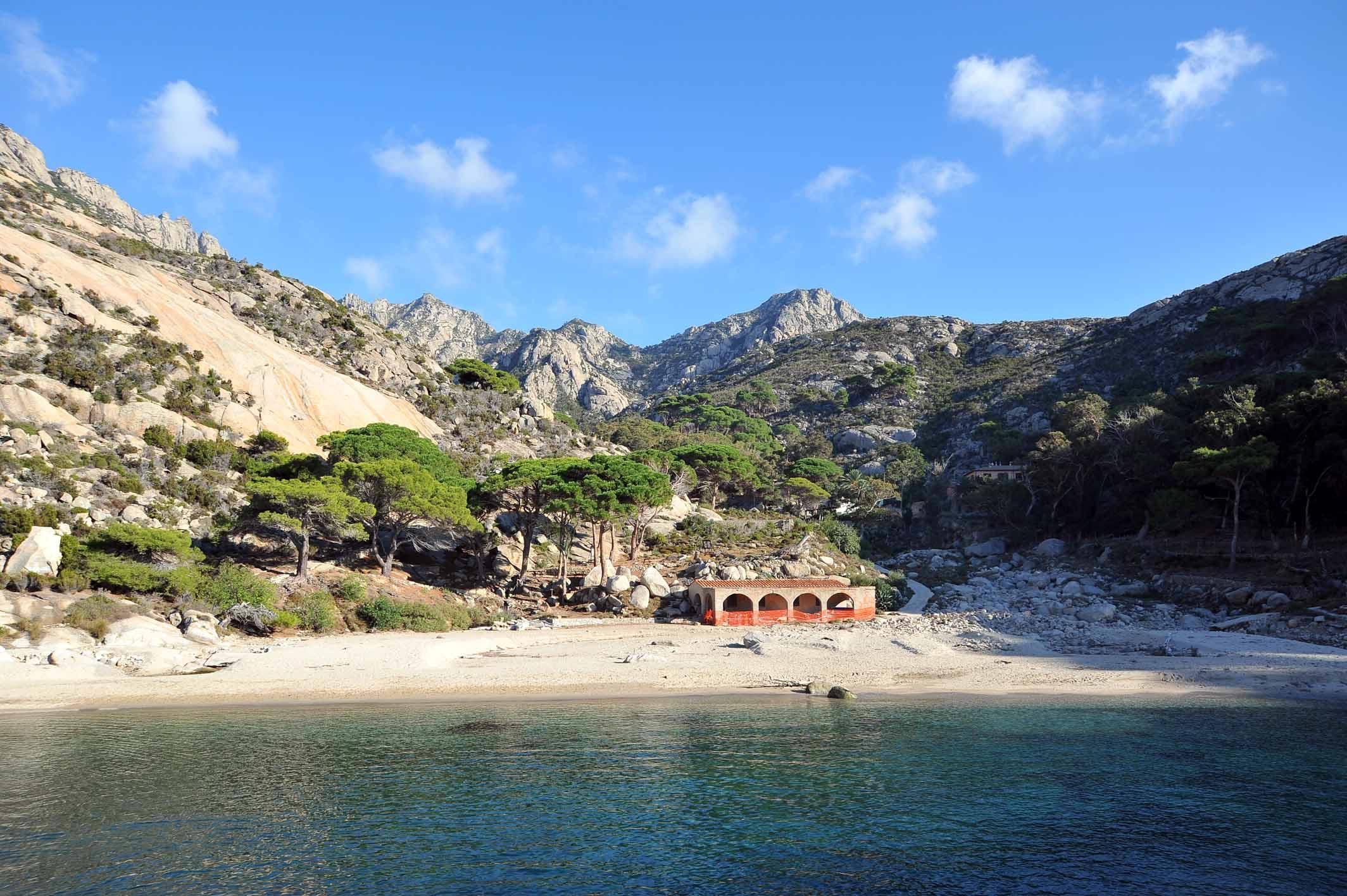 L'isola di Montecristo (foto Giò Di Stefano)