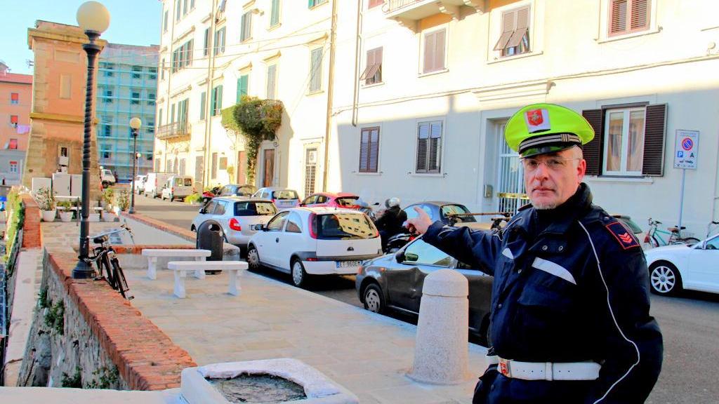 Luca Conti, l'agente che ha rincorso il ciclista nella Venezia (Marzi/Pentafoto)