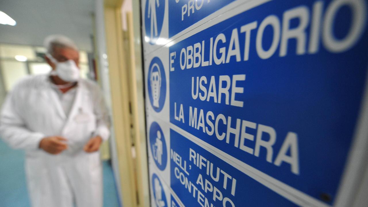 Caso di meningite: giovane ricoverato in ospedale a Firenze