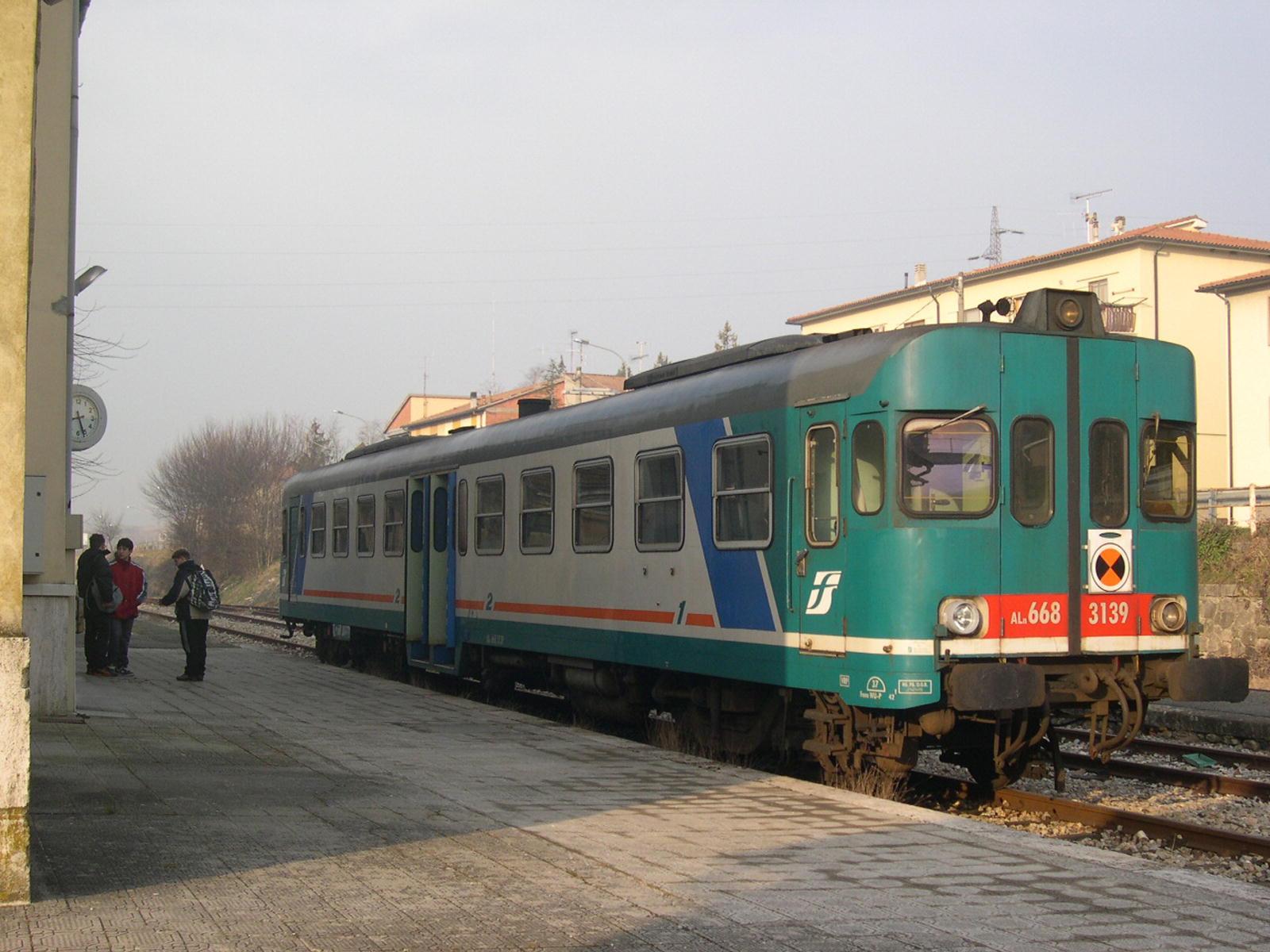 Il treno alla stazione di Saline di Volterra