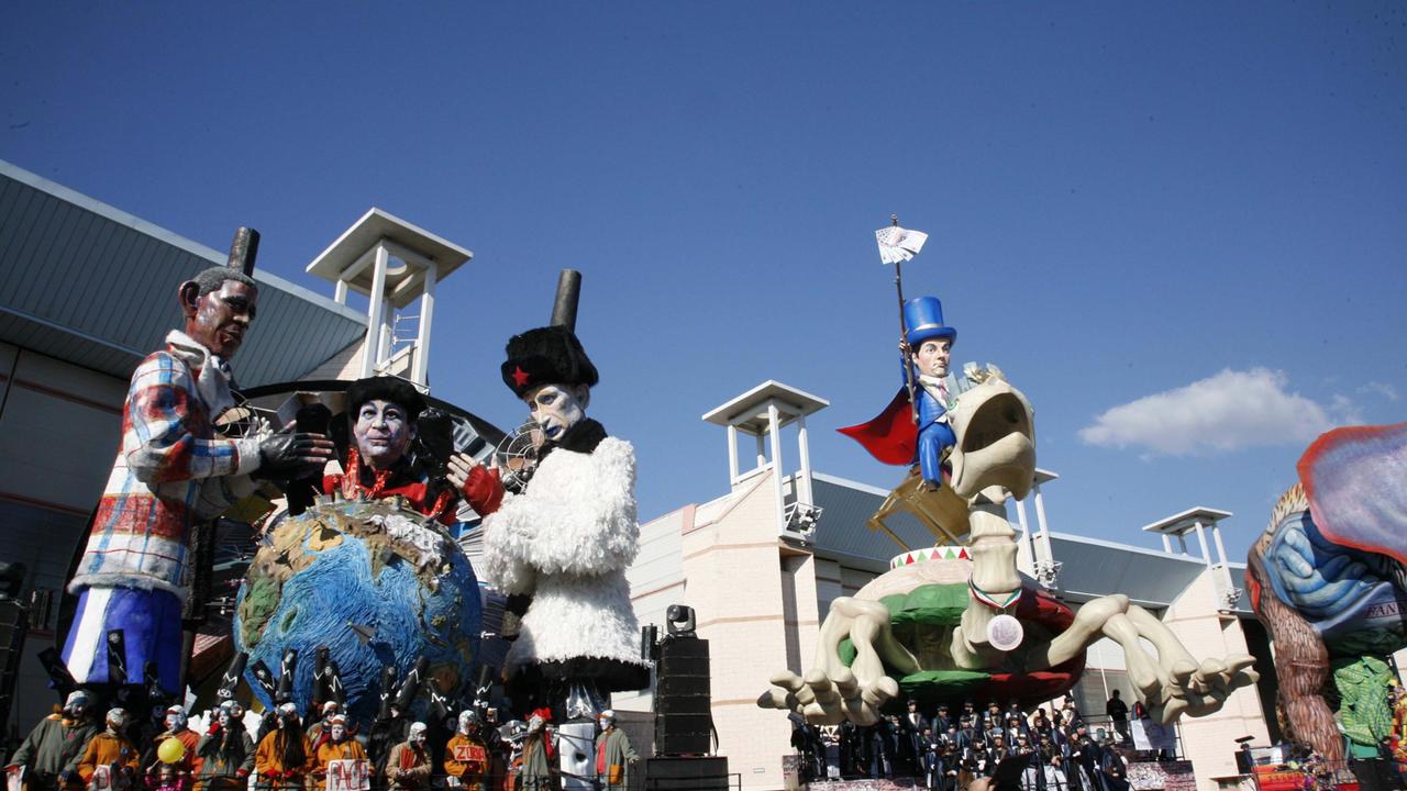Un'immagine della Cittadella del Carnevale durante la diretta Rai del martedì grasso
