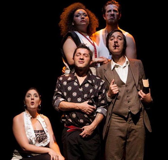 Ecco Hamlet Travestie 