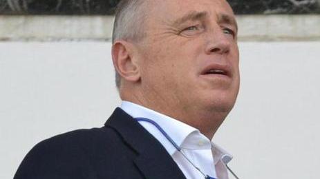 Bacci alza la voce e chiede il «repulisti» per salvare il calcio