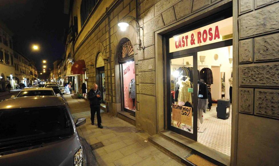 Cinese fa suo il Made in Italy e apre negozi a Lucca e Pistoia