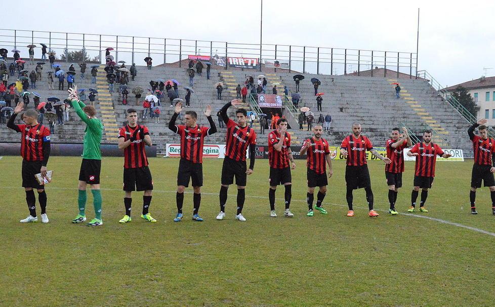 Lucchese, Galderisi tiene alta la tensione 
