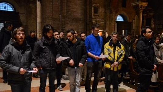 «Tu eri con i giovani e loro ti abbracciano per un’ultima volta»