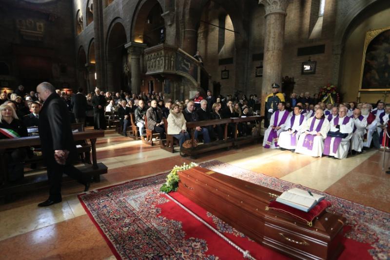 Papa Francesco: "Un uomo generoso, ringraziamo il Signore per averci donato Lanfranchi" 