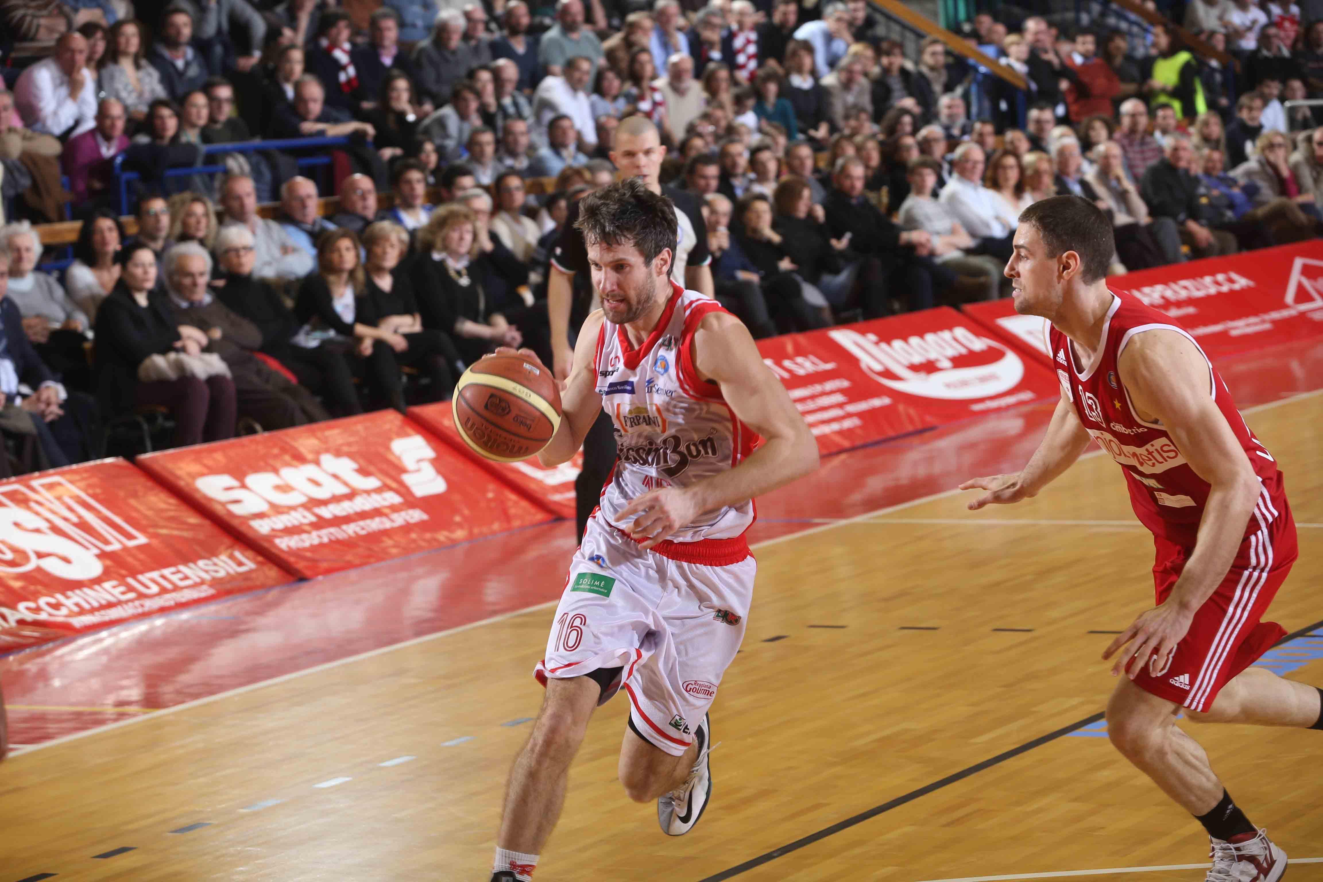 Coppa Italia, la Grissin Bon affronta Trento con il dubbio Diener