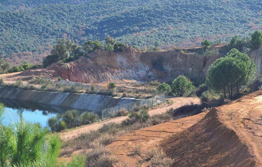 Gessi rossi, va trovata una nuova discarica 
