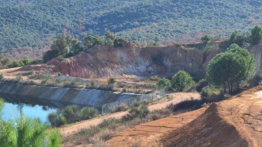Gessi rossi, va trovata una nuova discarica