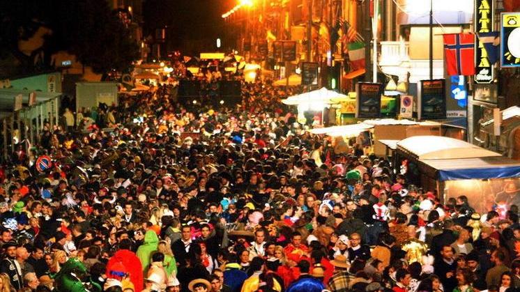 Darsena, stasera al via la grande festa