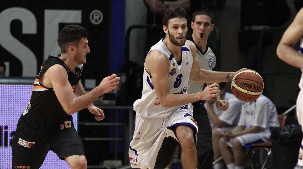 Intanto i biancazzurri hanno piegato Imola 